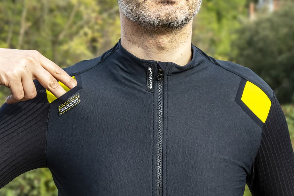 Detalle chaqueta ASSOS Equipe RS Spring Fall