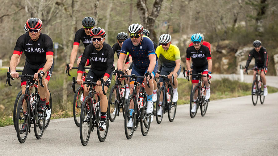 Primera salida en grupo para probar las Giro Imperial