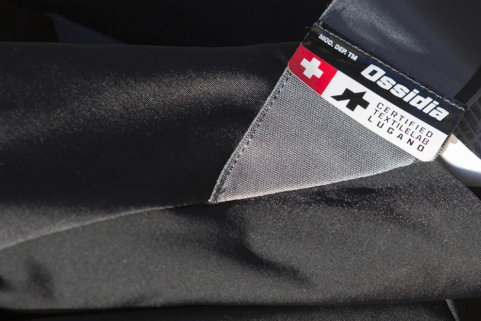 Etiqueta del culotte ASSOS MILLE GTS que informa sobre el tejido OSSIDIA