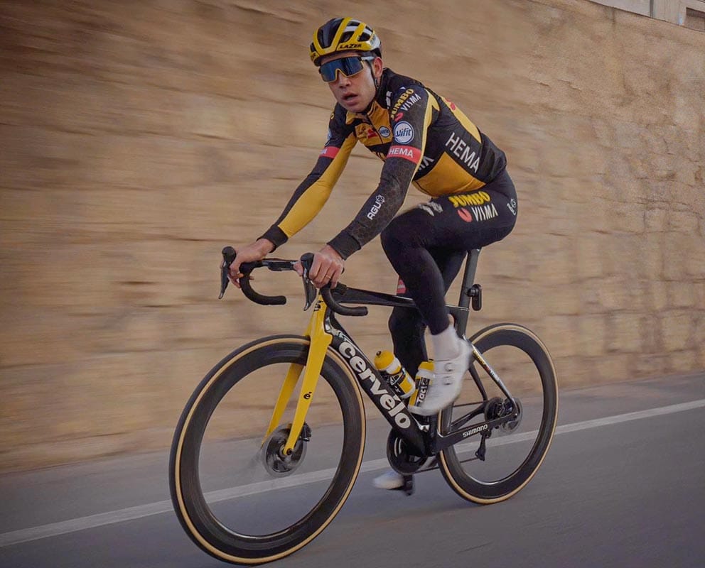 El ciclista belga Wout van Aert, potencia, planta y estilo en un solo corredor
