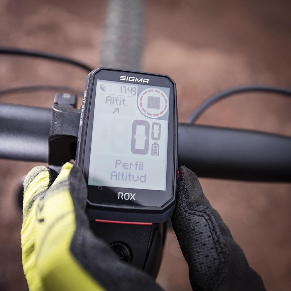 La pantalla de este ciclocomputador es de 2,4 pulgadas