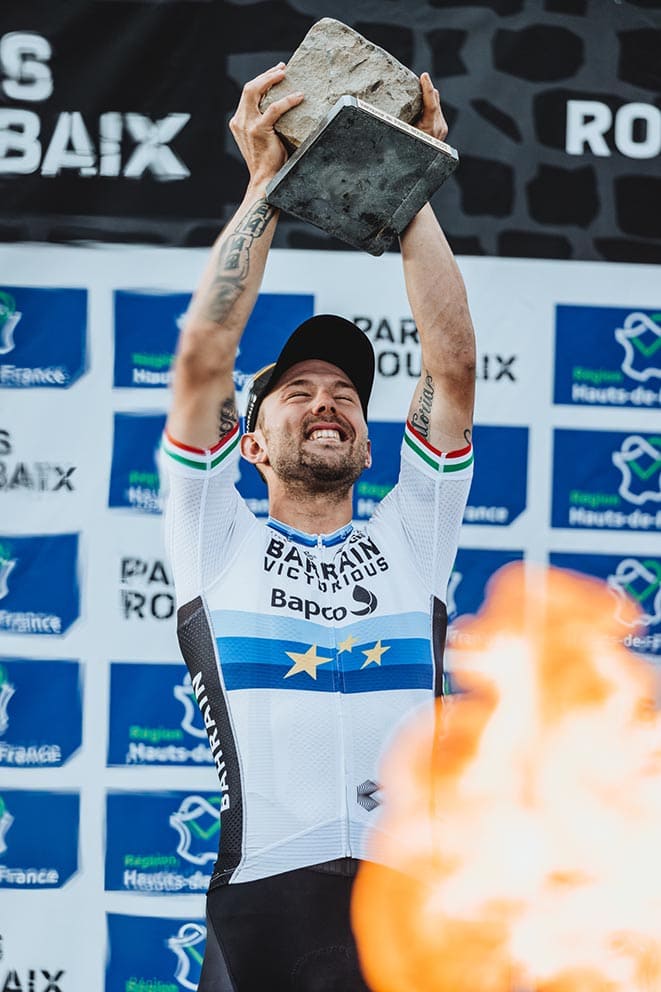 Sonny Colbrelli, tras ganar la París-Roubaix 2021