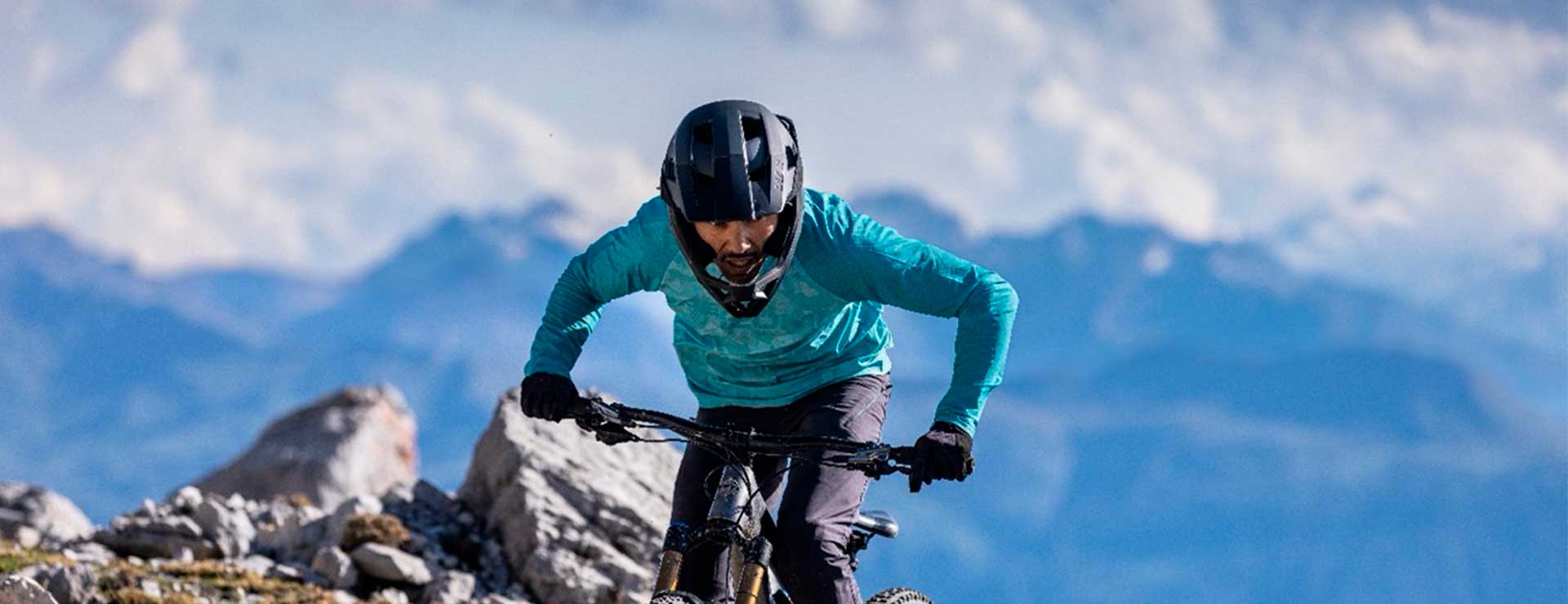 Casco Lazer Cage KinetiCore