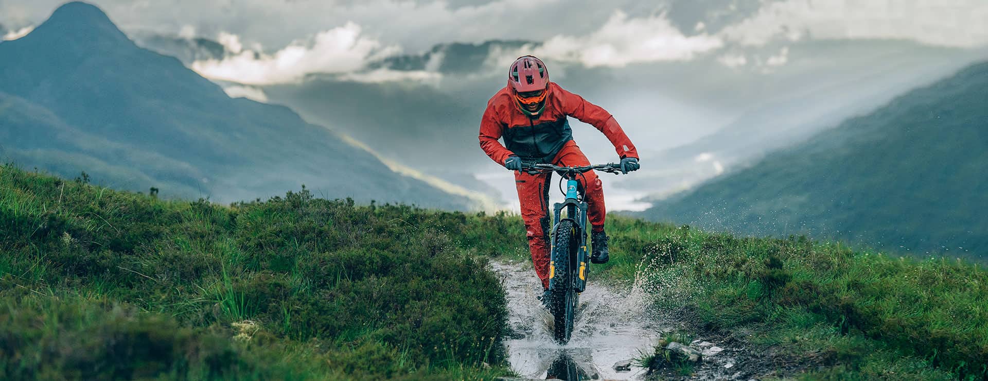 Mono Leatt HydraDri suit