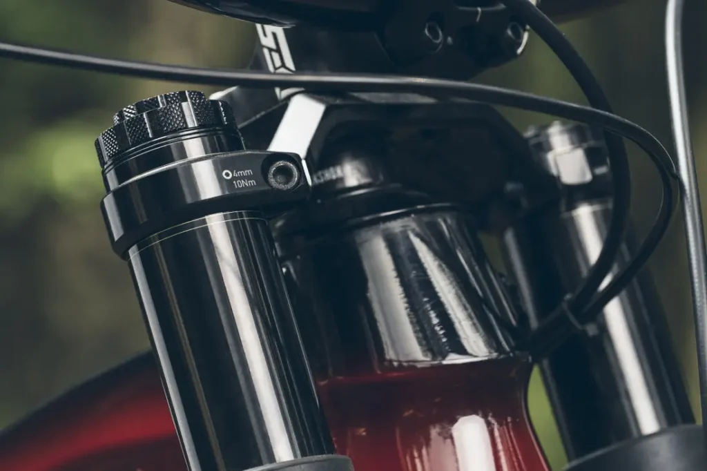 RockShox BoXXer 2024