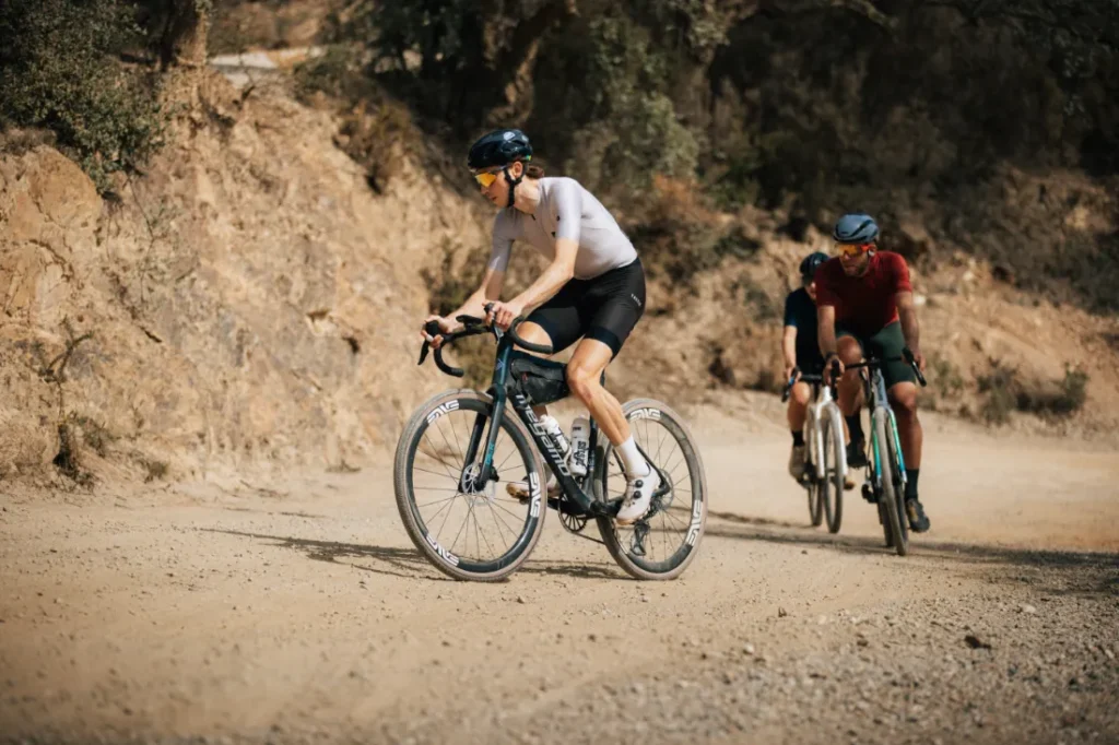 Neumático Hutchinson Caracal para Gravel