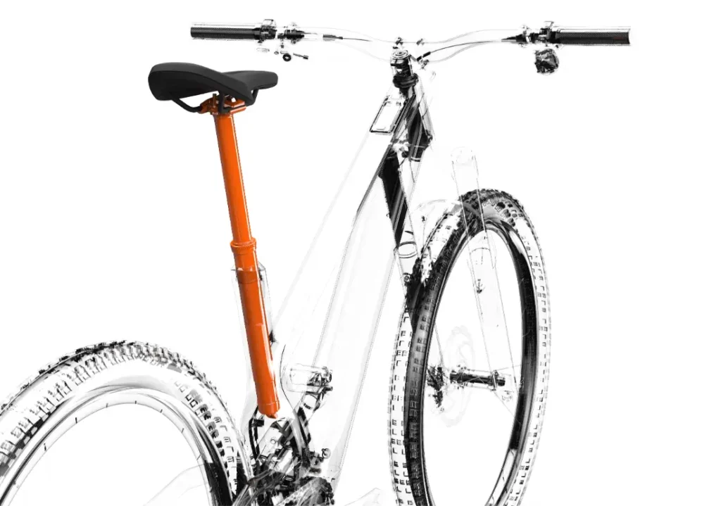 La UNNO MITH presenta un diseño de bicicleta de montaña parcialmente transparente, que muestra un llamativo poste de asiento telescópico de color naranja, un elegante manillar negro y un cómodo asiento negro sobre un fondo blanco impecable.