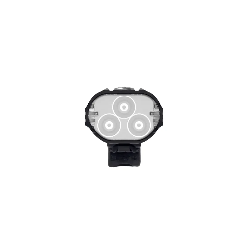 Vista frontal de una pequeña luz LED para bicicleta de forma ovalada con tres bombillas circulares y un soporte de montaje negro, que incorpora el avanzado sistema Radar React de Lezyne para mejorar la seguridad en bicicleta.