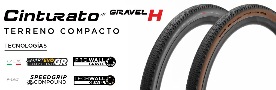 Dos neumáticos Gravel Pirelli Cinturato Gravel de la gama avanzada son mostrados, diseñados para terrenos compactos. Iconos destacan tecnologías SmartEVO Compound, ProWall, SpeedGrip Compound y TechWall Gravel.