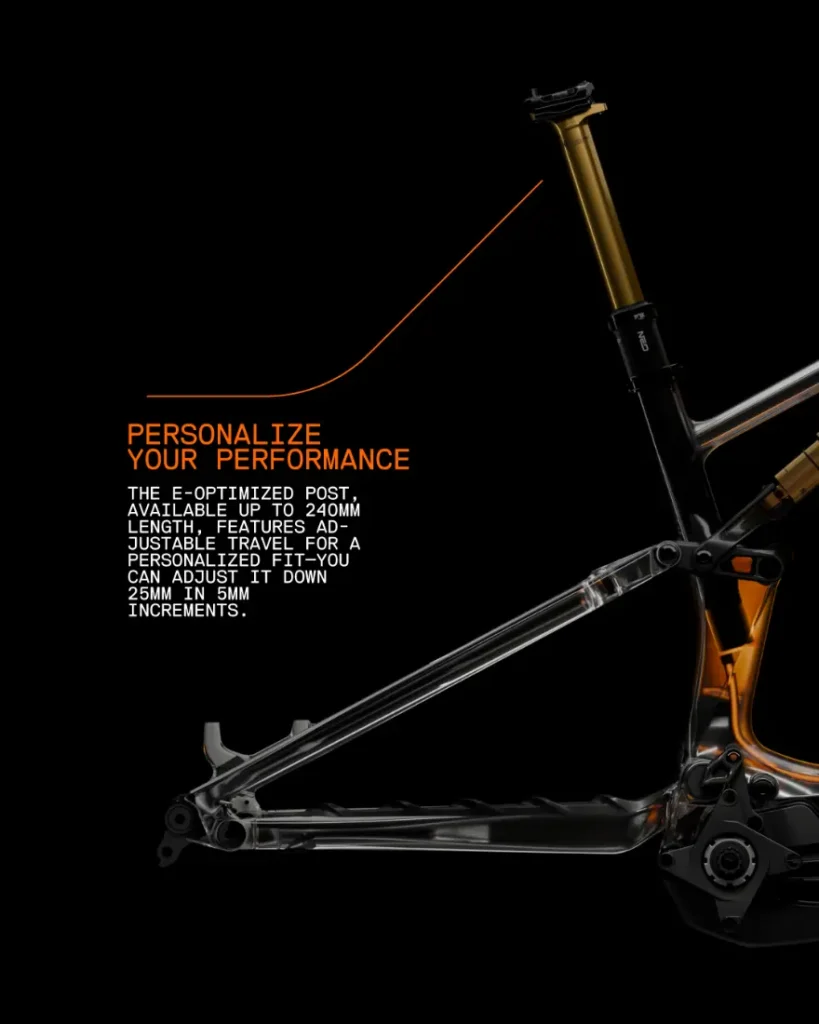 Cuadro de bicicleta con tija de sillín ajustable, que destaca por su tubo de sillín y un texto sobre cómo personalizar la altura del sillín en incrementos de 5 mm para un rendimiento óptimo. Con la tecnología E-Optimized para una integración perfecta, es compatible con la tija electrónica FOX Transfer Neo, lo que te ofrece un control preciso y un ajuste sin esfuerzo durante tu recorrido.