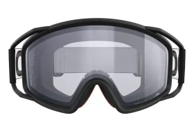 Vista frontal de unas gafas negras de esquí o snowboard con lentes transparentes y una correa ancha y ajustable, ideales para combinar con un casco integral o para practicar descenso.