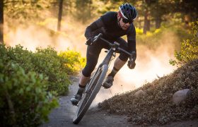 Giro_Helios_Spherical_Gravel-1