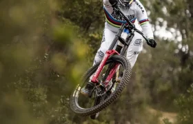 RockShox-BoXXer-Vali-Holl-France-Ross-Bell-Photo-27