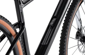 URS THREE blk urs spl detail-06