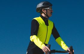 Chaqueta ASSOS Equipe R Habu