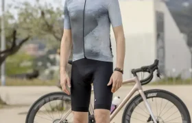 Probamos el Maillot ASSOS EQUIPE RS S9 Lunar y culotte ASSOS Equipe RS S9