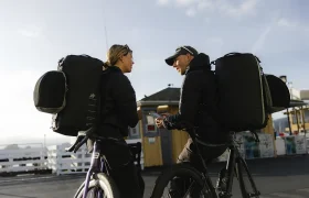 Set de viaje 3 piezas ASSOS x Db