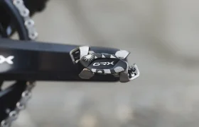 Pedales Shimano GRX M8100 UG Edición limitada