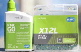 Cadena KMC X12L Waxed Aurora Green